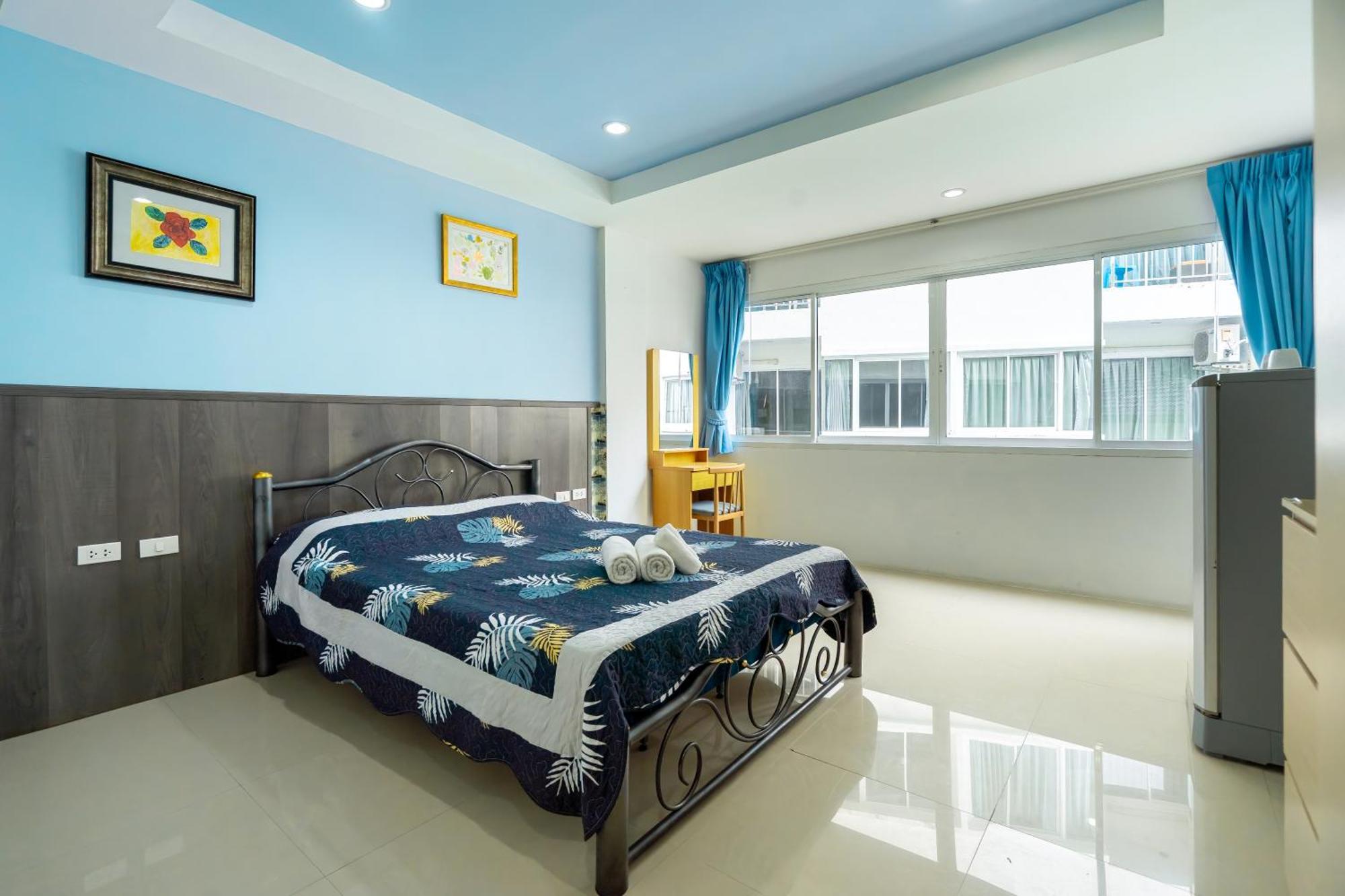 Nice To Meat You Rooms Patong Extérieur photo